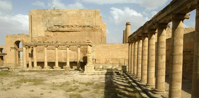 Thành cổ Hatra 2000 năm trước khi bị phá hủy bởi IS (ảnh AFP)