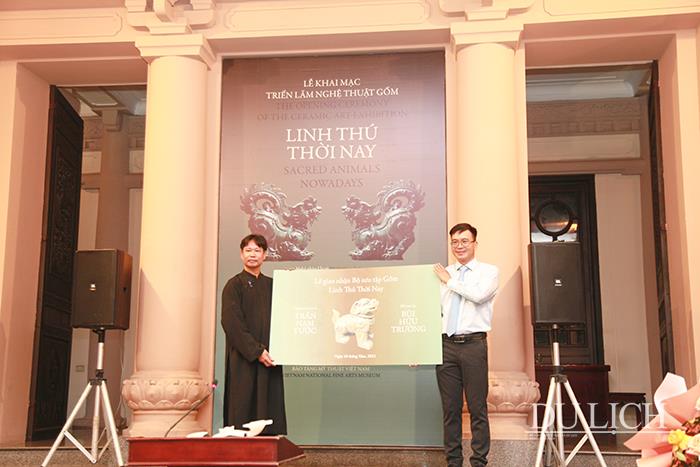 Toàn bộ sản phẩm trưng bày tại triển lãm đã được Doanh nhân Bùi Hữu Trường mua lại để trưng bày tại không gian văn hóa của anh tại TP.HCM