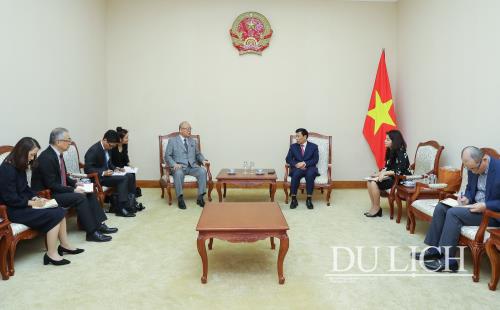 Bộ trưởng Nguyễn Ngọc Thiện làm việc với Cố vấn Đặc biệt Liên minh Hữu nghị Nhật-Việt